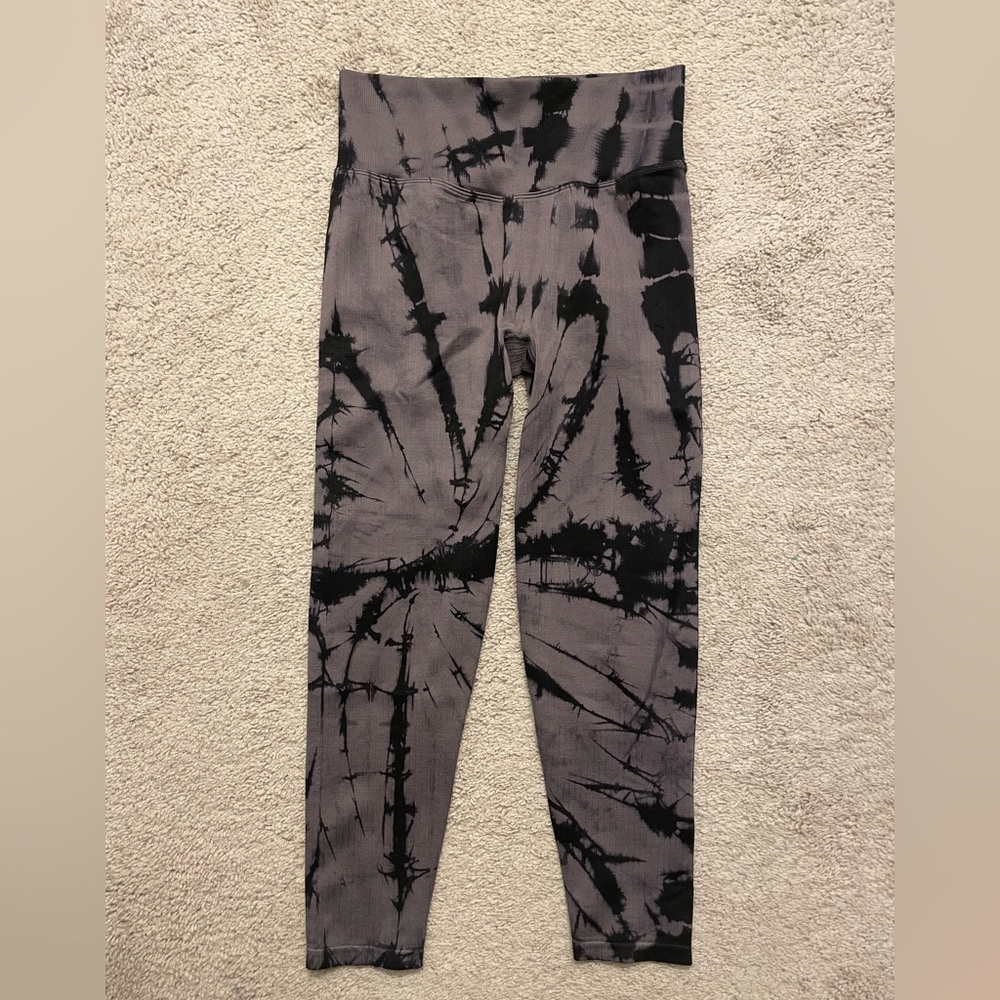 Victoria Secret PINK tie dye leggings